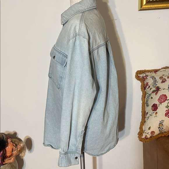 12 Storeez - Picture 6 of 11